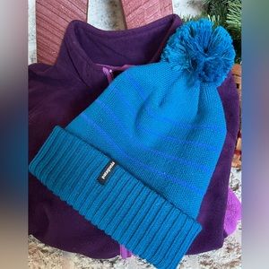 BRAND NEW  PATAGONIA unisex winter hat!  Blue with thin purple stripes
